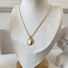 Elegant Gold-Plated Pendant Necklace with Mother of Pearl | Perfect for Everyday & Special Occasions